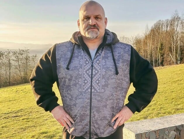 51-летний Вирастюк впервые показал своего годовалого сына