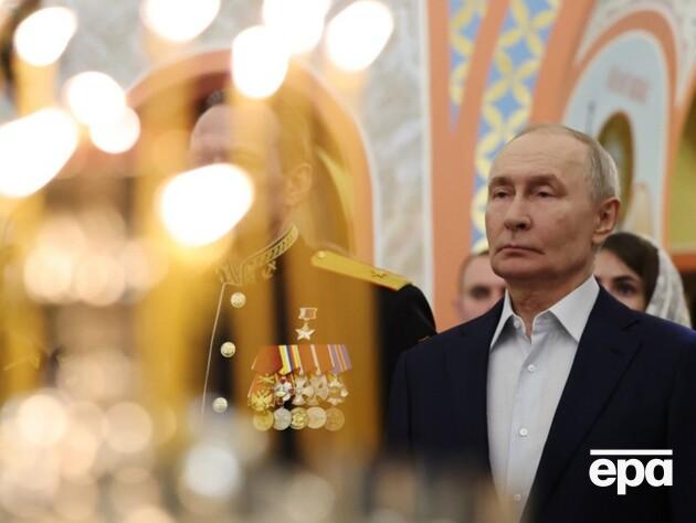 Путин отпраздновал Рождество на территории закрытой воинской части в окружении офицеров ГРУ – СМИ