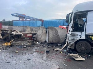 РФ ударила по двум портам Одесской области, есть погибший и раненые. Фото