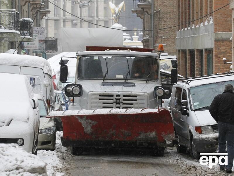 "Циклон зайде в Україну о 4.00". Кабмін попередив про ймовірні додаткові вимкнення через негоду