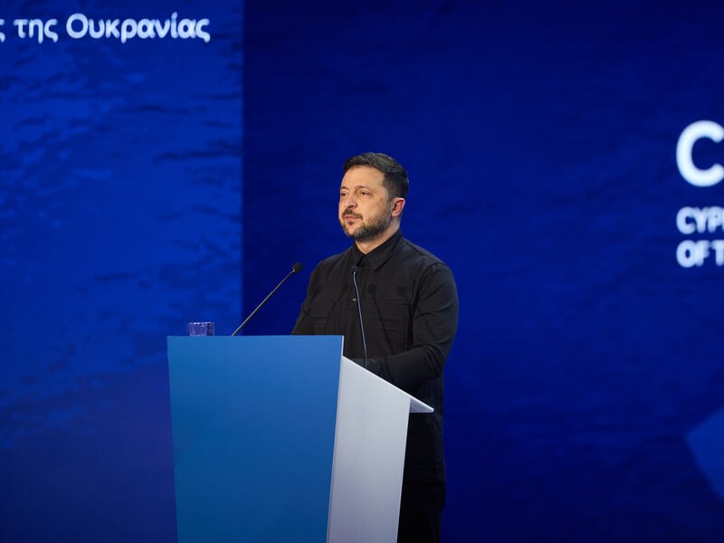 Зеленский надеется, что война закончится в первой половине 2026 года