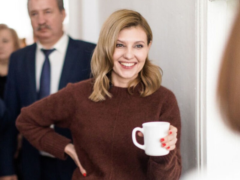 Первая леди Украины появилась на публике с ярко-красным маникюром. Фото