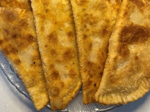 Как максимально просто приготовить тесто для чебуреков. Рецепт