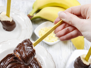 Десерт із бананів без випікання. Змішайте ці чотири інгредієнти – і смакуйте