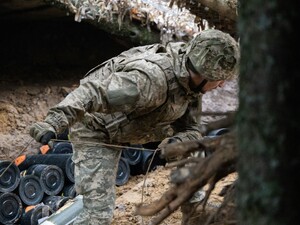 Россияне пытались продвинуться в Сумской области по газовой трубе. В ВСУ рассказали, чем все закончилось