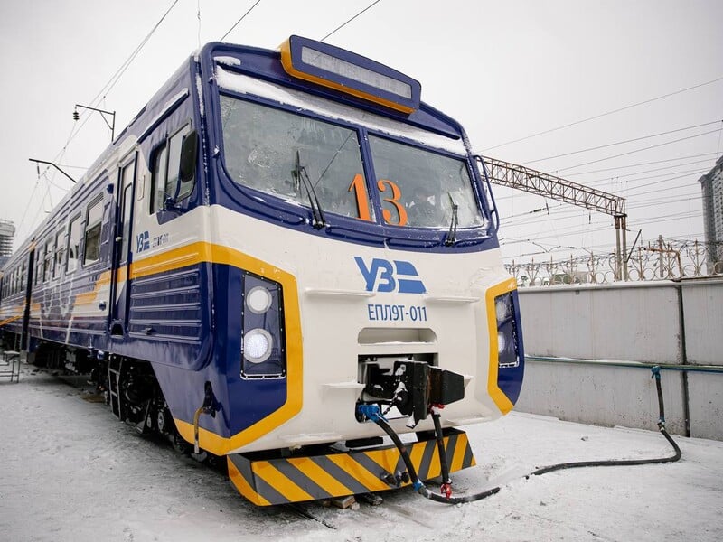 В Украине задерживаются поезда, "Укрзалізниця" будет развозить пассажиров автобусами