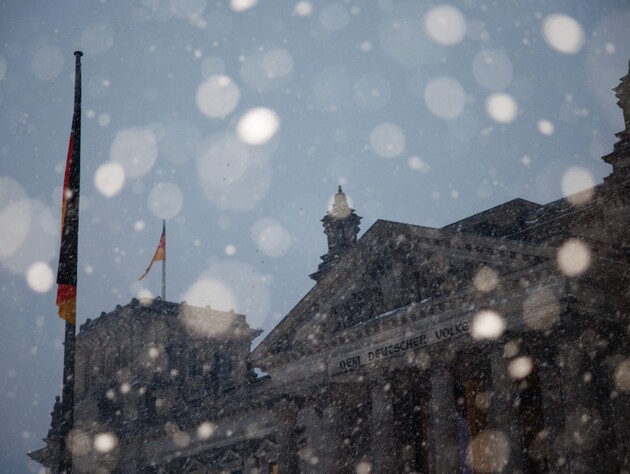 Мэра Берлина призывают уйти в отставку из-за блэкаута. Что он сделал?