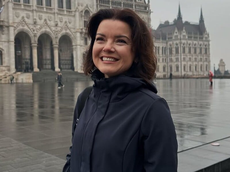 Падалко встала на коньки и восхитила поклонников невероятной физической формой. Видео