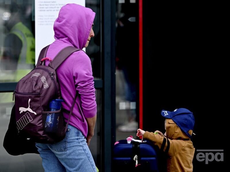 Росія поширює фейк про примусове повернення українців з ЄС – ЦПД