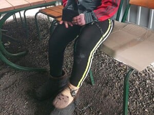 В украинском детдоме девушку с инвалидностью держали на цепи. Как это объяснила экс-воспитательница? Фото