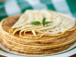 Влейте это в тесто – и блины удивят вас эластичностью и вкусом. Рецепт 