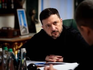 Зеленський запропонував Раді продовжити воєнний стан і мобілізацію до травня