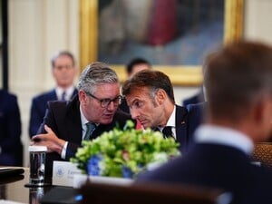 План Стармера й Макрона щодо України демонструє слабкість Європи – Bloomberg