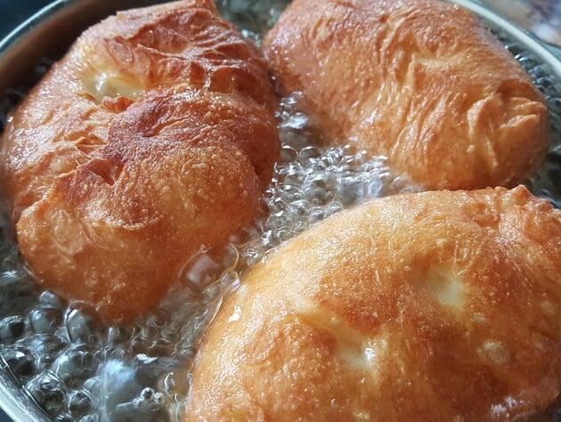 Найсмачніші пиріжки на картопляному відварі. Перевірений рецепт