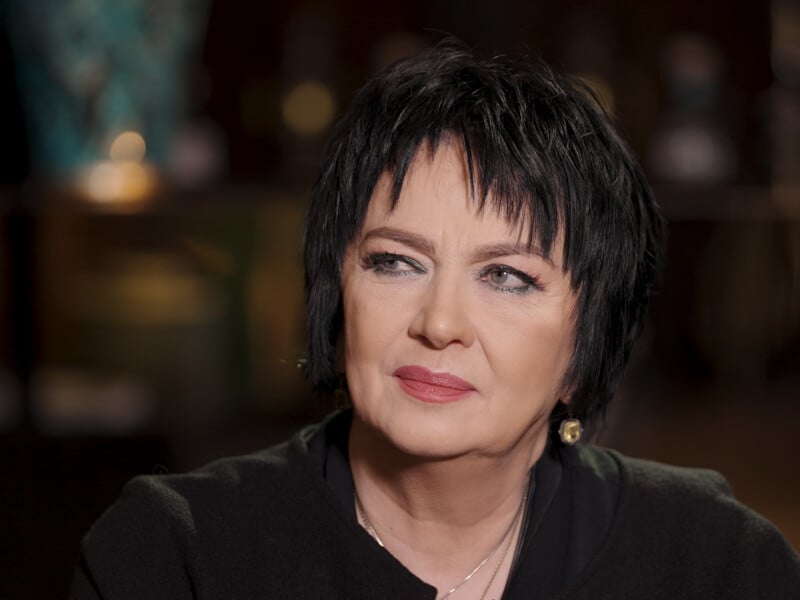 Дерюгина: Я вам честно скажу – не могу видеть русских вообще ни под каким соусом