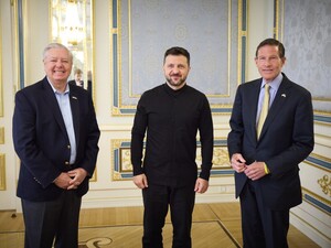 Зеленський обговорив із сенаторами США інструменти додаткового тиску на Росію