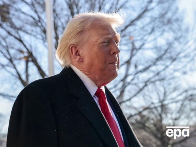 Трамп при людях передразнил кашель Байдена. СМИ назвали рычание президента США странным. Видео