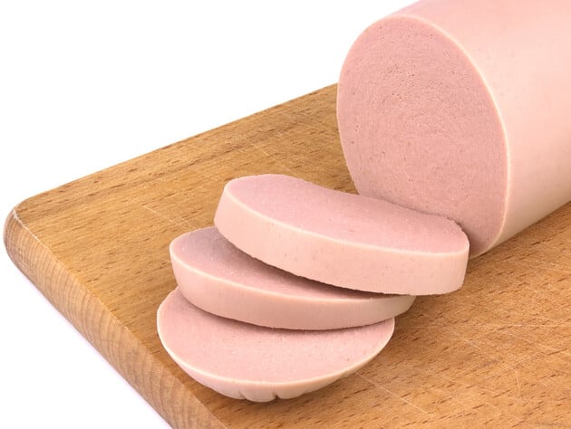 Легкий рецепт натуральної ковбаси в пляшці. Все вийде, якщо оберете цей вид м'яса