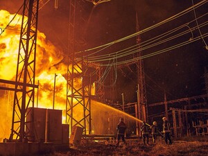 РФ разрушила в Харькове крупный объект энергетики. Власти пытаются 