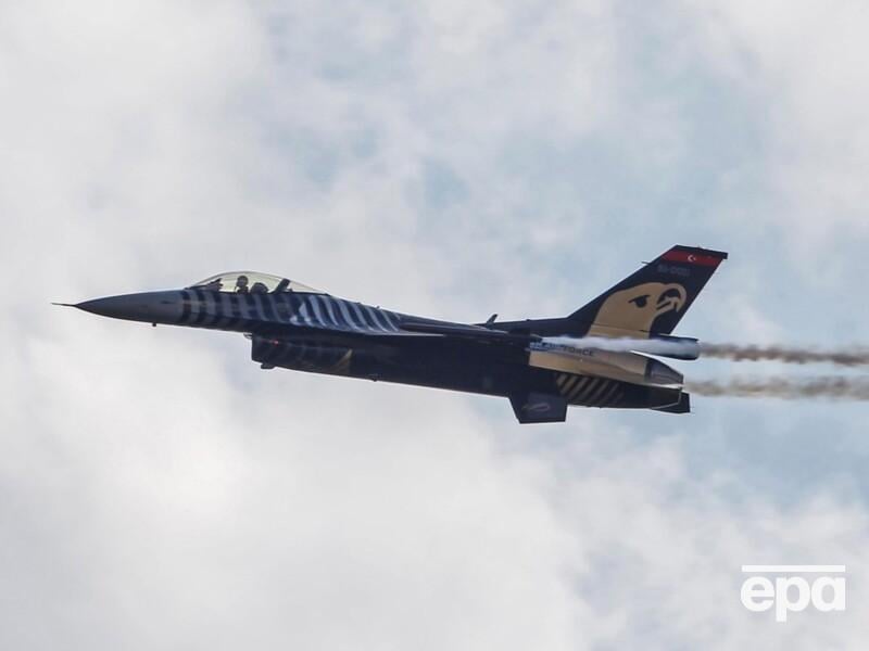 Туреччина скерує винищувачі неподалік кордонів з Україною та РФ