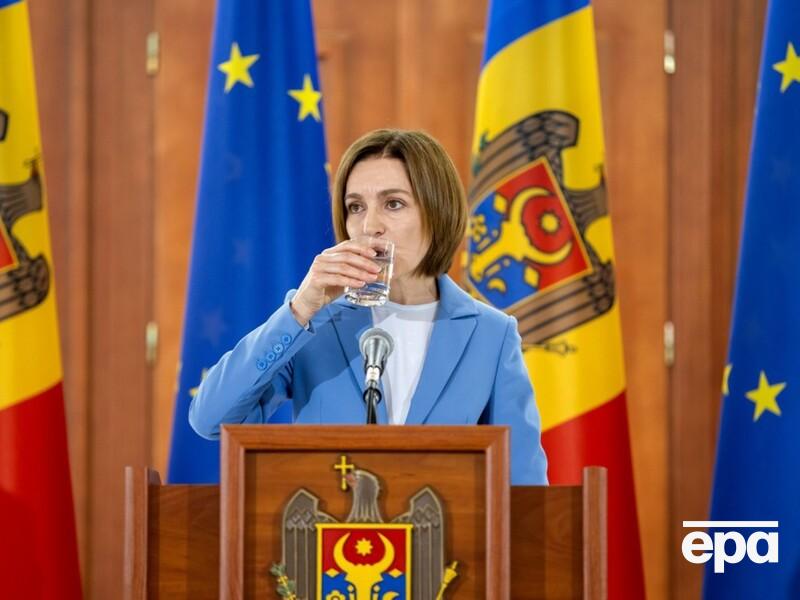 В Молдове коммунисты и социалисты обвинили Санду в госизмене после ее слов о "воссоединении" с Румынией