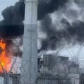 Дроны ударили по нефтезаводу в Рязани. Из-за российского ПВО повреждено жилье. Видео