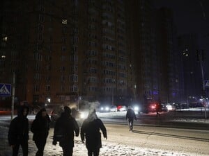 Шмыгаль: Меняем правила передвижения по улицам во время комендантского часа