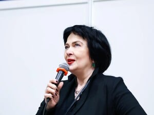 Дерюгіна: Маму довели. Якби не COVID-19, вона жила б далі