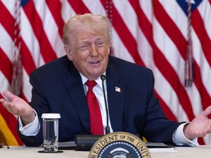 Трамп пригрозив митом країнам, які проти його посягань на Гренландію