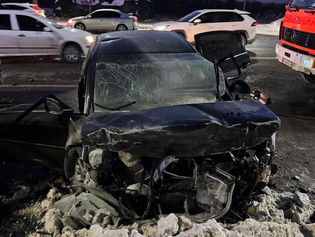 У Харкові сталася масова ДТП. Загинув водій, двох людей госпіталізовано