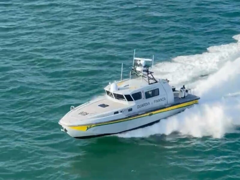 Италия задержала судно за нарушение антироссийских санкций