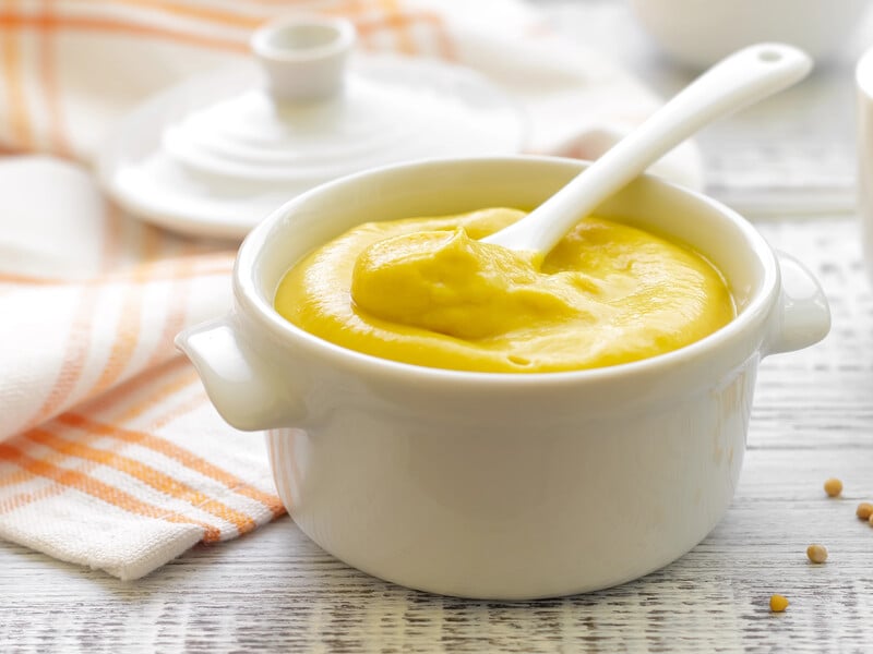 Смешайте это один к одному – и получится невероятно вкусная заправка для любого салата. Рецепт