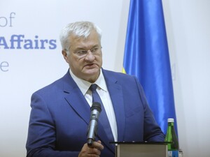 Україна попередила партнерів про ймовірні російські атаки на підстанції АЕС – Сибіга