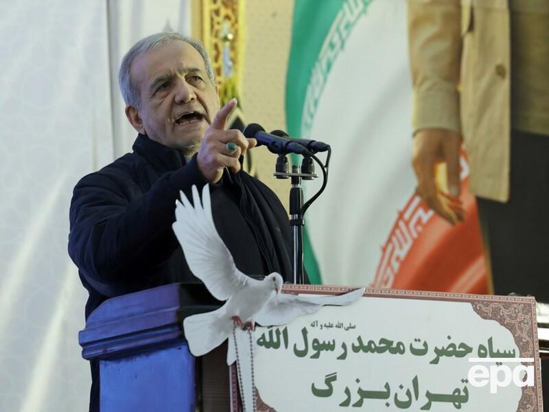 Трамп призвал искать нового лидера Ирана. Там заявили, что любая агрессия против Хаменеи равнозначна войне