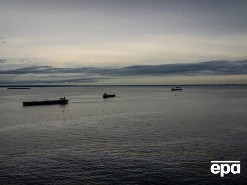 Українська розвідка назвала дві країни, які зареєстрували найбільше суден для перевезення нафти з РФ