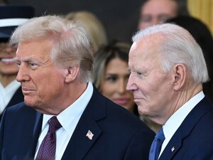 Трамп стирає президентську спадщину Байдена, є п'ять ознак – ЗМІ