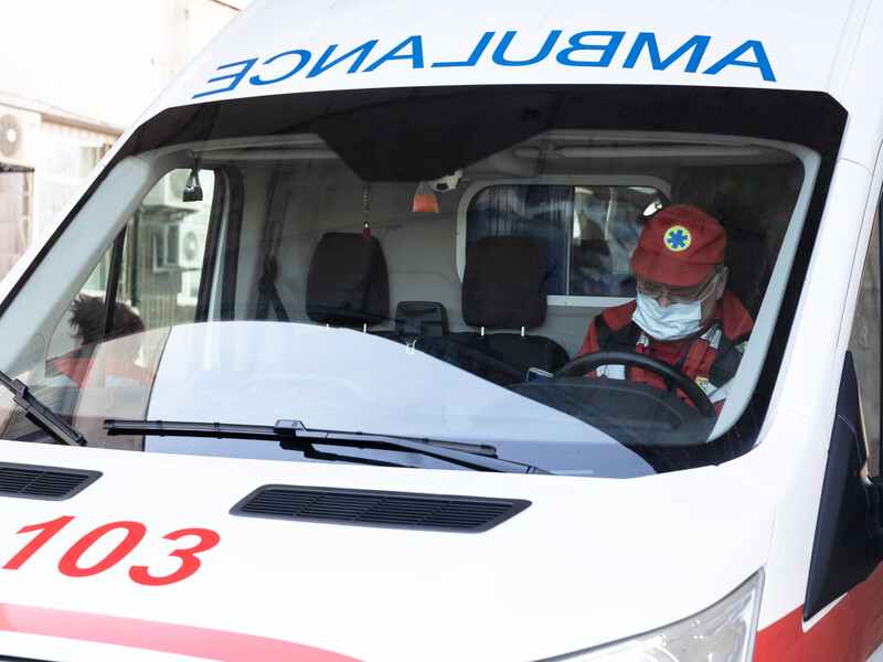 У Запоріжжі мати викинула дитину з вікна багатоповерхівки, а після цього вистрибнула й сама – поліція