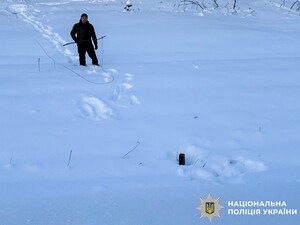 РФ сбросила мины с дронов на железную дорогу в Ровенской области. Полиция показала фото и видео