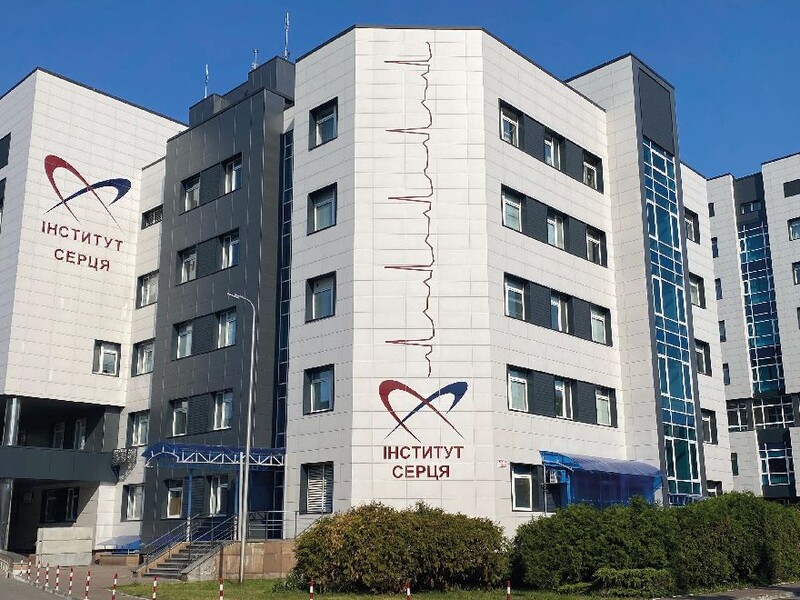 Киевский Институт сердца остался полностью обсточенным после атаки россиян