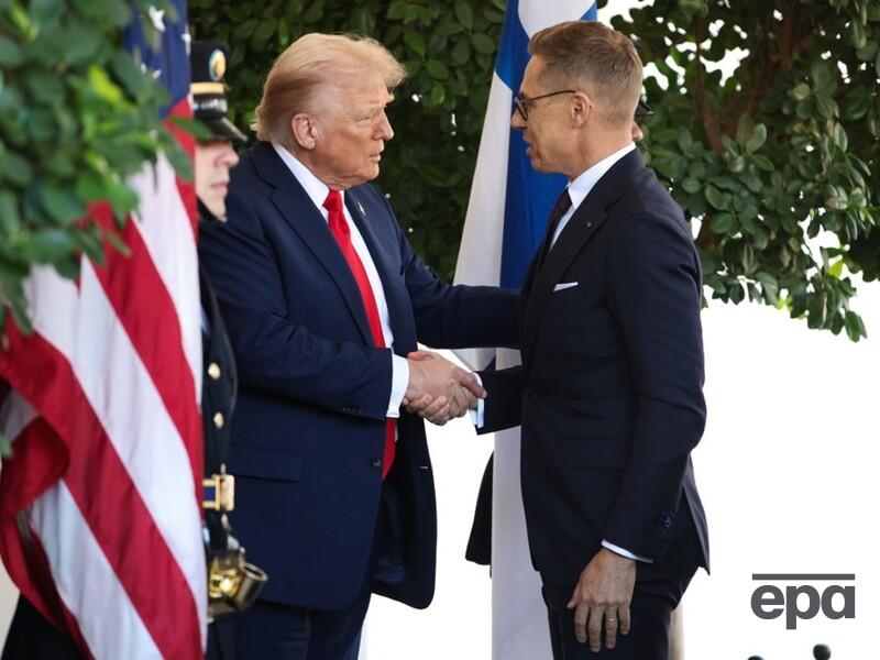 Стубб покликав Трампа в сауну – "добре попаритися" й після цього знайти рішення щодо Гренландії