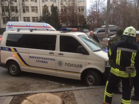 Найєм: Кожна хвилина цих чотирьох діб рубала коріння інституту політичного даху. Чиновники приміряли одяг Насірова