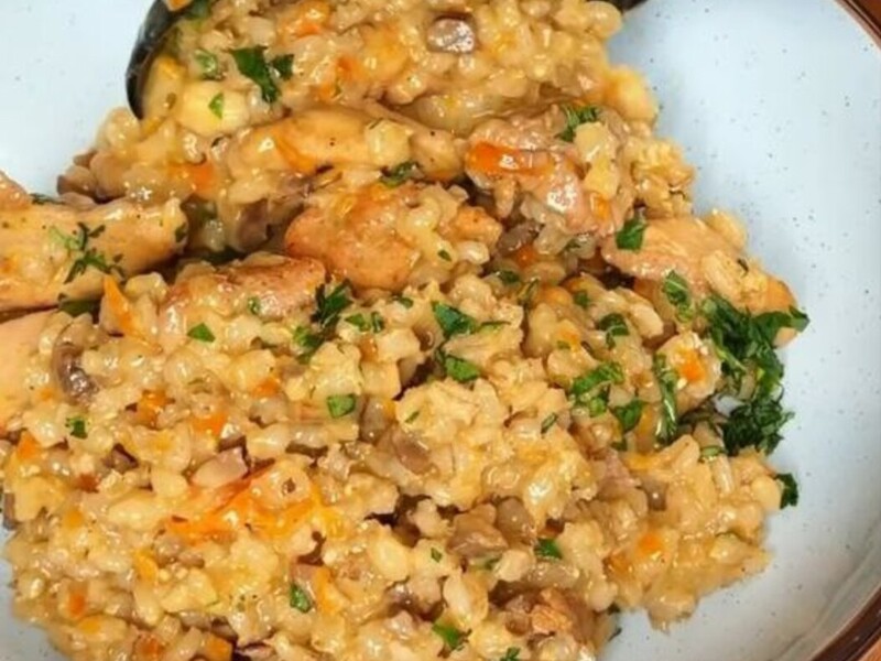 Якщо хочете отримати найсмачнішу перловку – додайте до неї цей сметанний соус. Рецепт