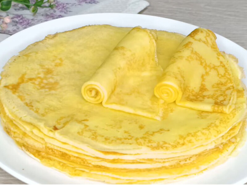 Секрет невесомых эластичных блинов – в яйцах. Простой рецепт изумительного теста 