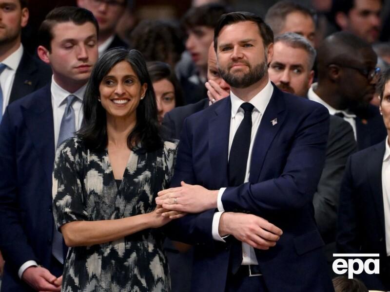 41-летний Вэнс в четвертый раз станет отцом – вторая леди США объявила, что летом родит сына