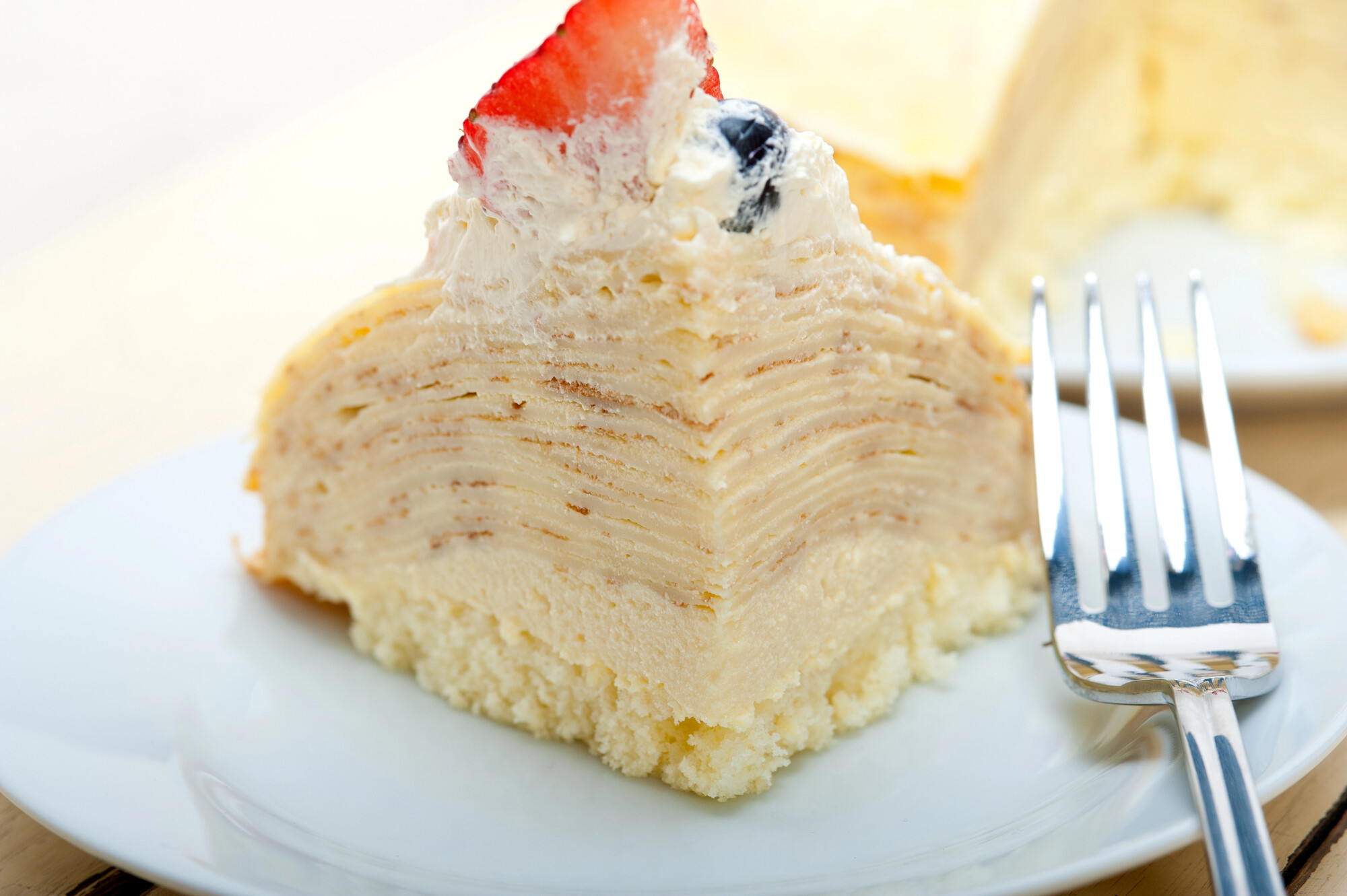 Торт з млинців. Рецепт смачного десерту без випікання