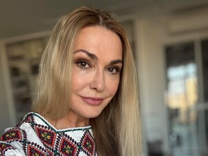 Ольга Сумська обурилася вимкненнями світла. Їй нагадали про доньку в РФ і запропонували велику панамку