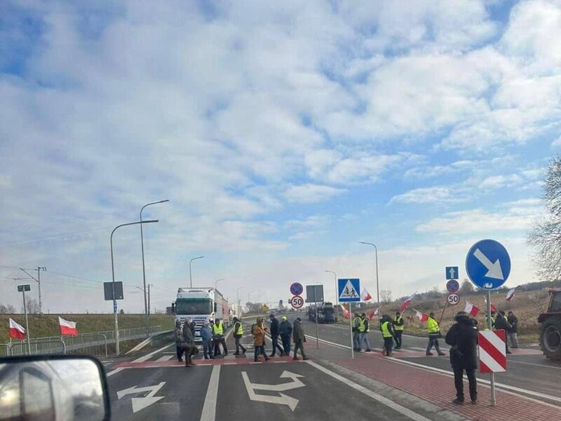 Польські фермери знову збираються перекривати український кордон – Держмитслужба