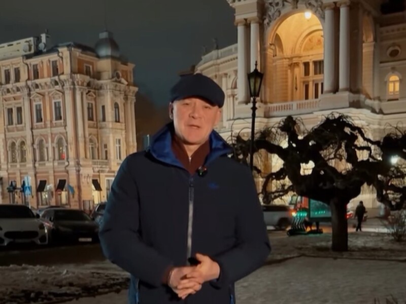 Труханов опубликовал видео, как вышел "из своего дома в общий дом". Ему отменили домашний арест