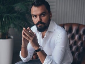 Ясинский о блэкауте: Спим у камина на матрасе, но приходится постоянно поддерживать огонь