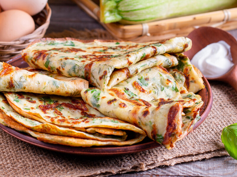 Смачні сирні несолодкі млинці. Найкращий рецепт 